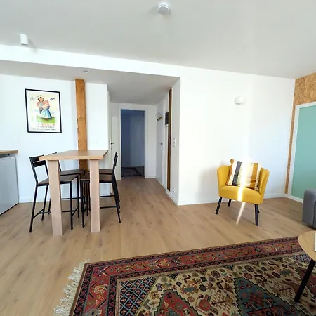 Apartment Mg4