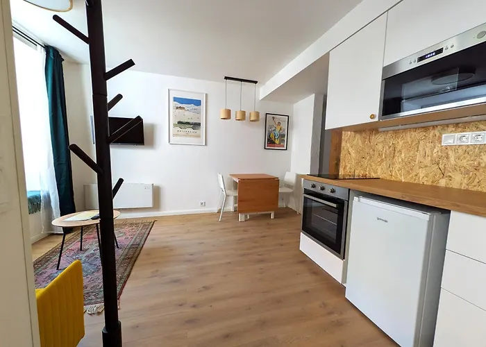 Mg4 - Modern Design In 18th-century House 穆劳