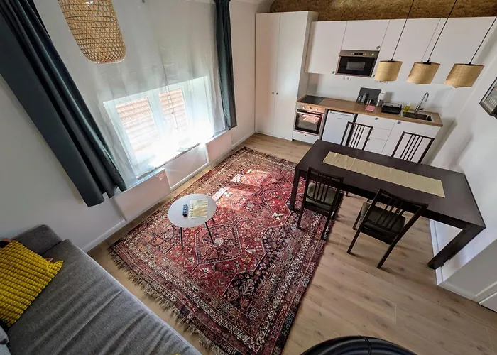 Mg4 - Modern Design In 18th-century House *