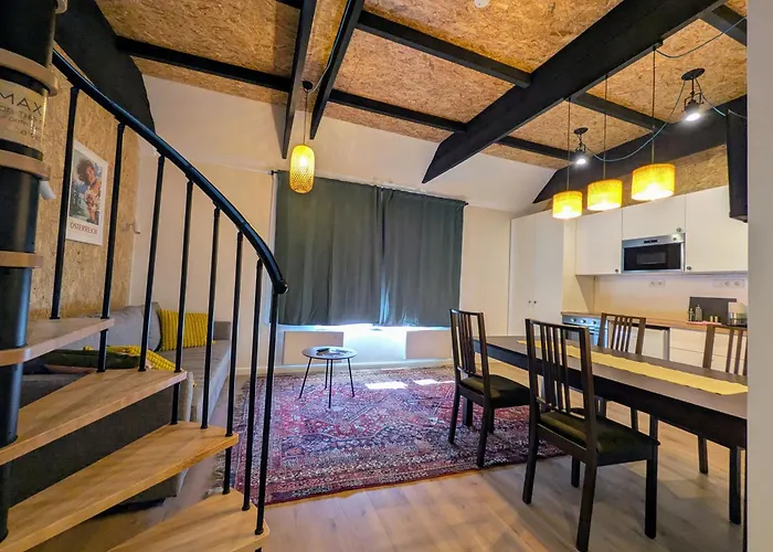 Mg4 - Modern Design In 18th-century House